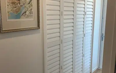 Plantation Shutters Insulation Guide for Coastal Homes: Comfort, Privacy, Light Control, and Made-to-Measure Window Solutions